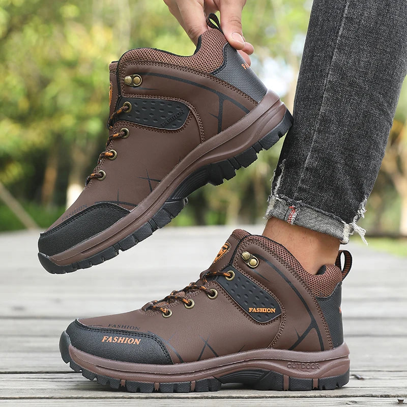 Retro Hiking Boots — Classic Style, Modern Comfort
