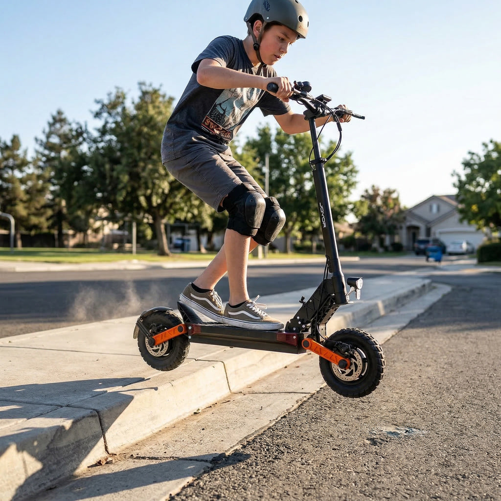 Dual Motor Electric Scooter 2000W — 46 Mile Range